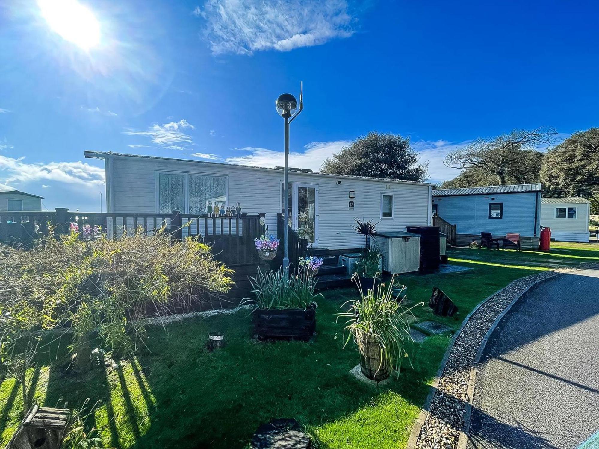 Brilliant Caravan With A Partial Sea View In Suffolk Ref 32026Az Lowestoft Exterior photo